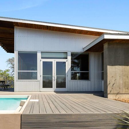 Lazo House - Riverfront With Overlooking Llano River Exterior foto